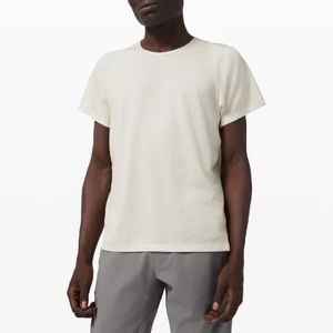 Lululemon lab sarvada short sleeve
